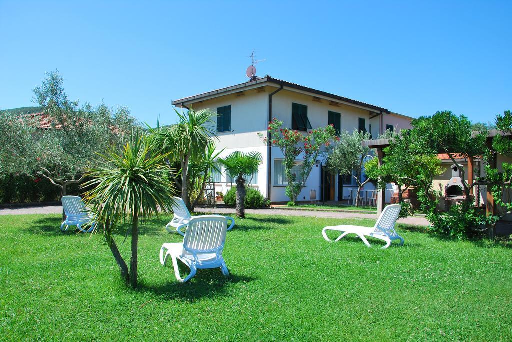Appartamenti Mimosa - Clima, Giardino, Posti Auto Marina di Campo Εξωτερικό φωτογραφία
